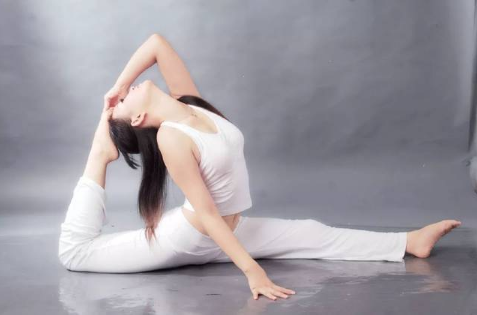 保养卵巢练练瑜伽真的有用吗，该如何练习呢